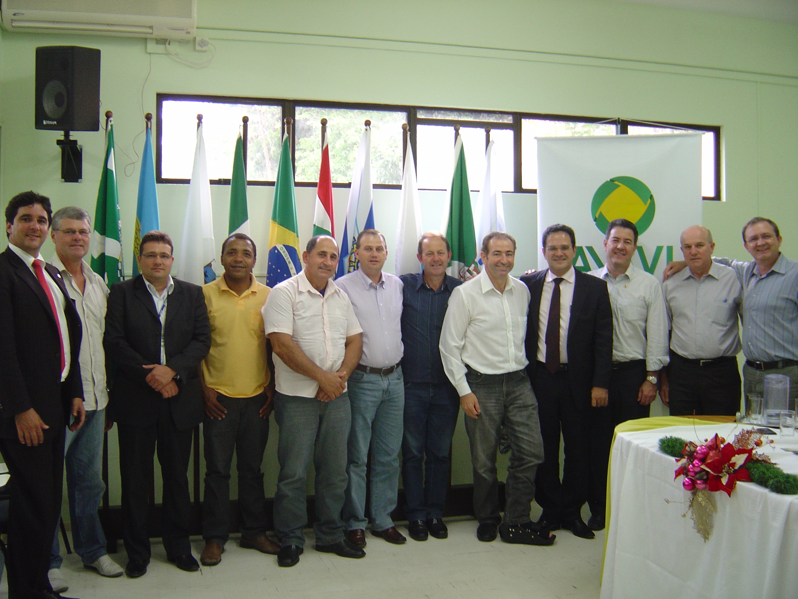 INTEGRAÇÃO - Vereadores do Vale do Itapocu (AVEVI) consolida parceria com o Interlegis