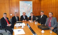Chefes do Legislativo e Executivo de Armazém (SC) unidos pela modernização com o Interlegis