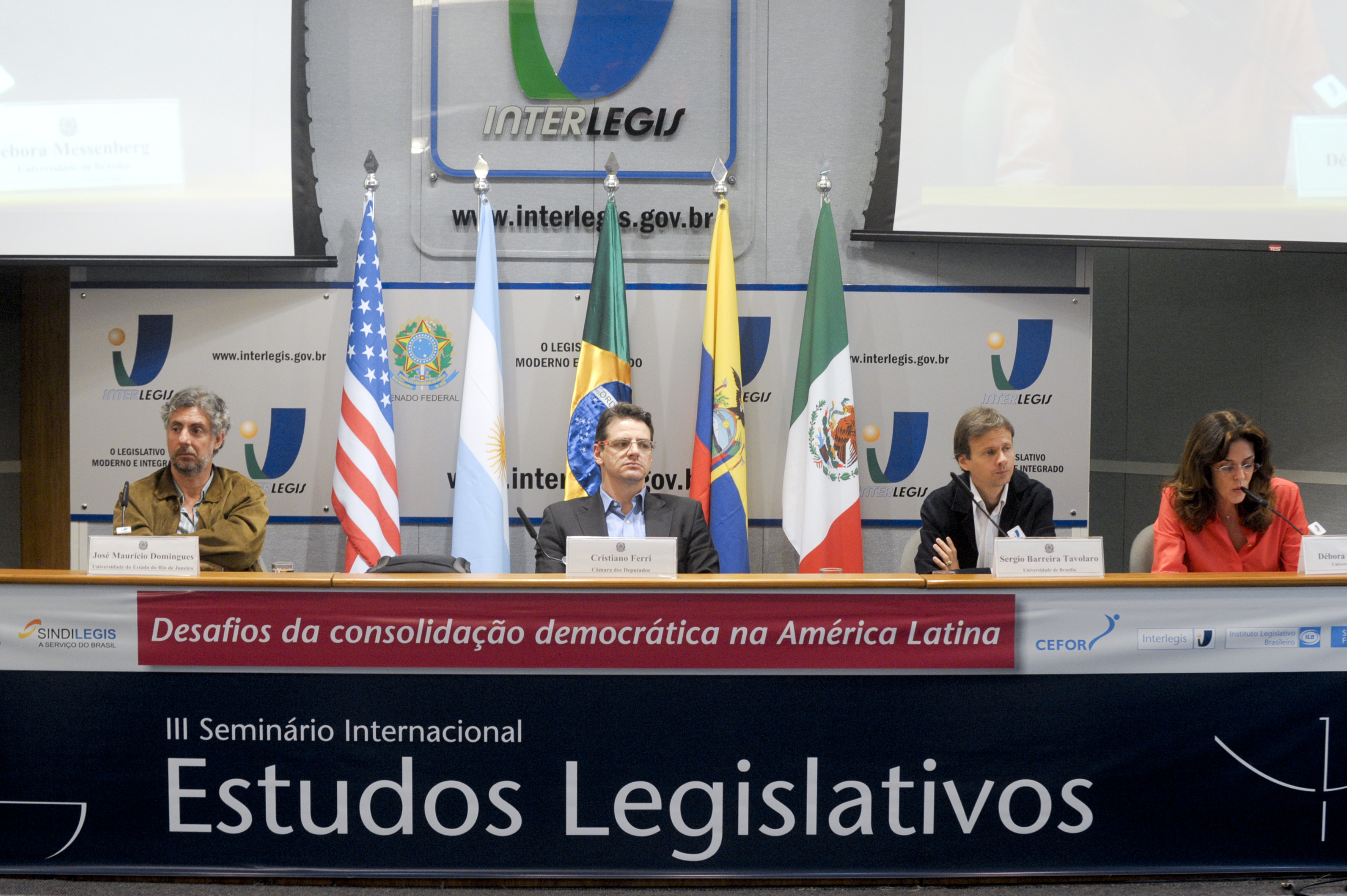  Seminário internacional: democracia na América Latina avançou, mas ainda há problemas