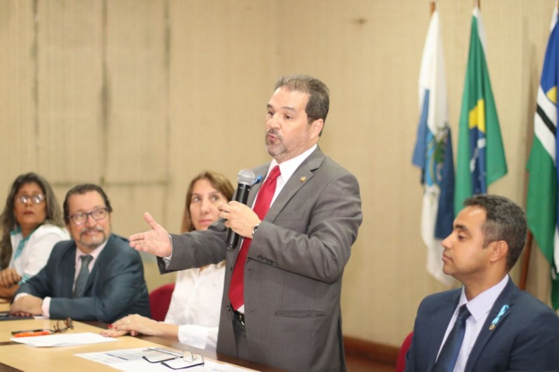 Senador Eduardo Lopes participa de encerramento de Oficina Interlegis para Câmaras municipais