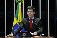 Senador Randolfe Rodrigues destaca trabalho de capacitação feito pelo Interlegis no Amapá