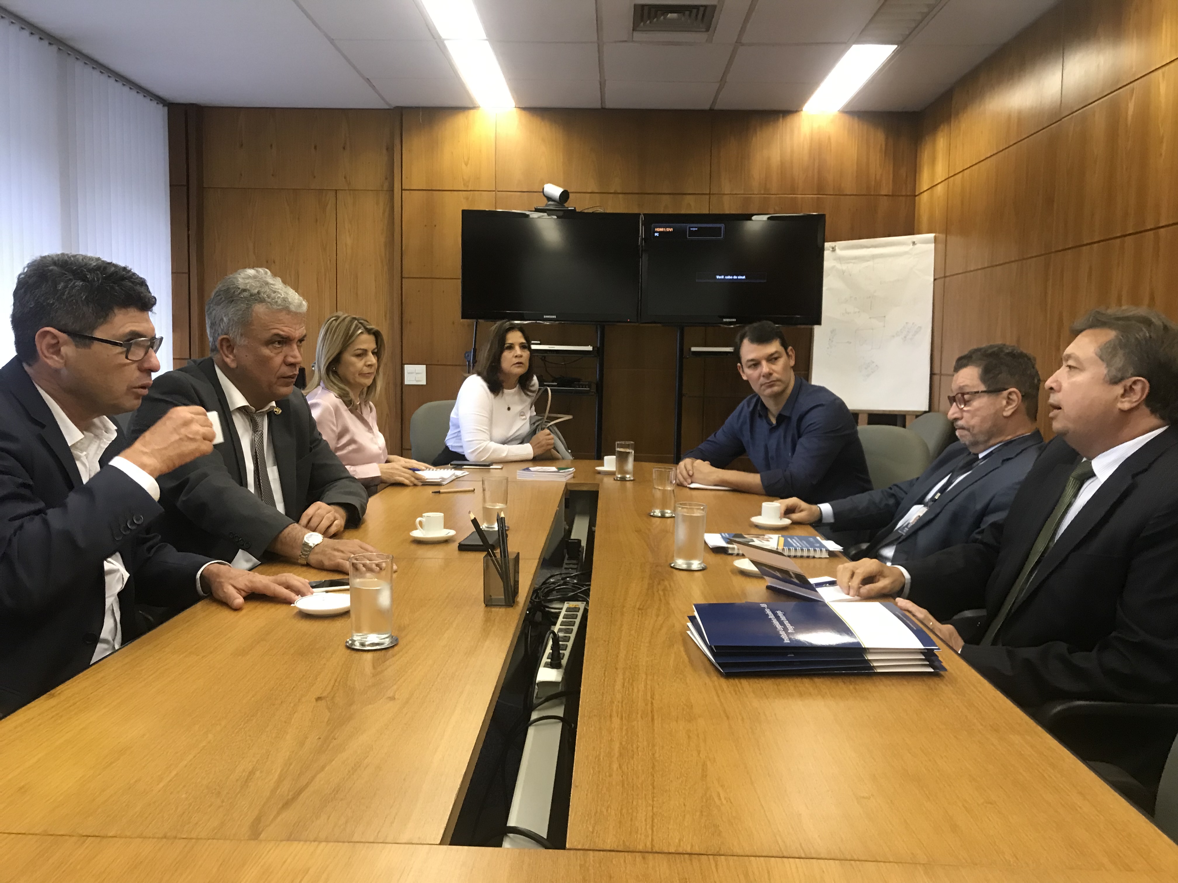 Senador Petecão quer ações do Programa Interlegis no Acre e região