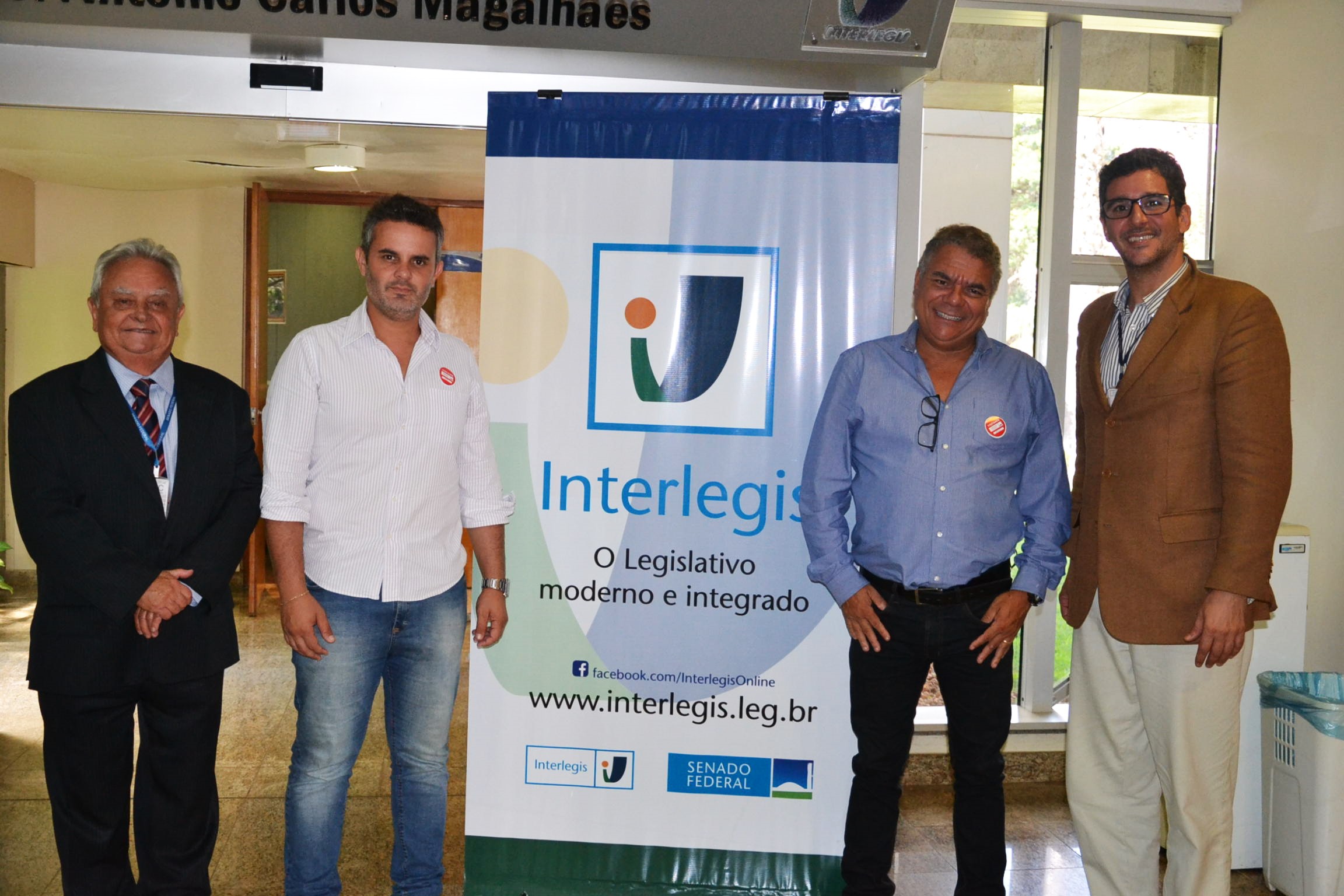 Vereadores de Itabirito – MG conhecem programas de transparência e modernização do Interlegis